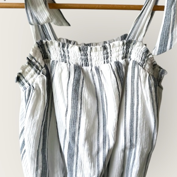 Universal Thread Linen Striped Bubble Crop Tank Top, Tie Straps Blue & White - Picture 3 of 11